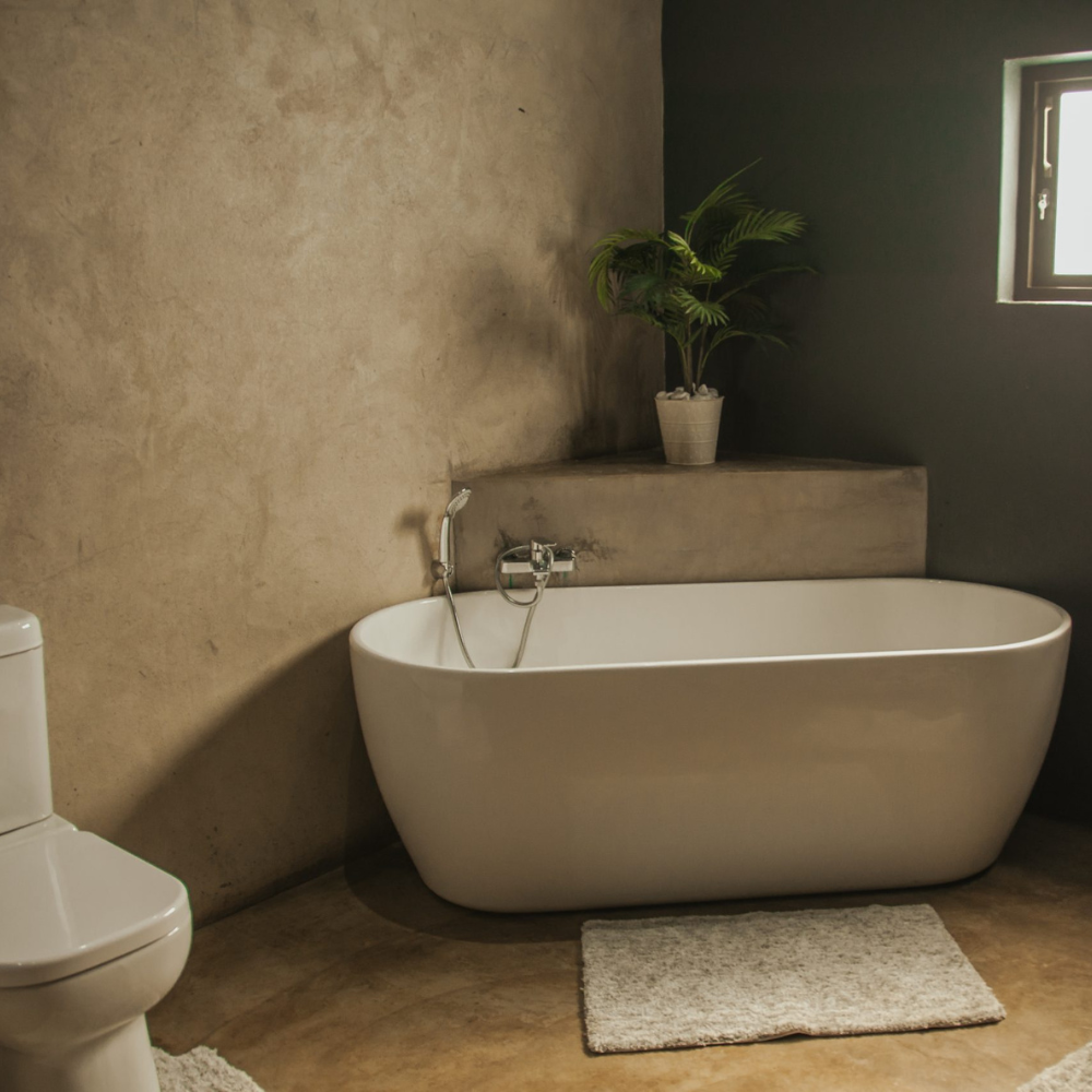 En-suite freestanding bath