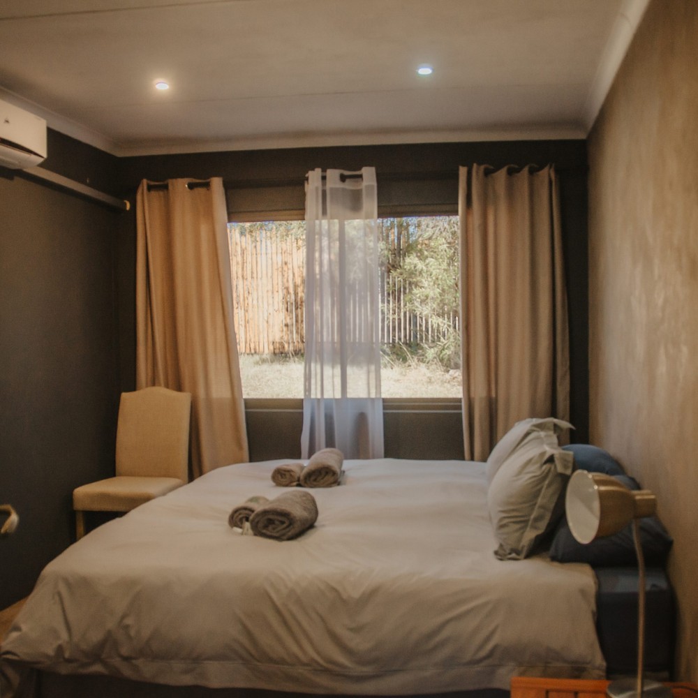 Waterberg king bedroom with bush views